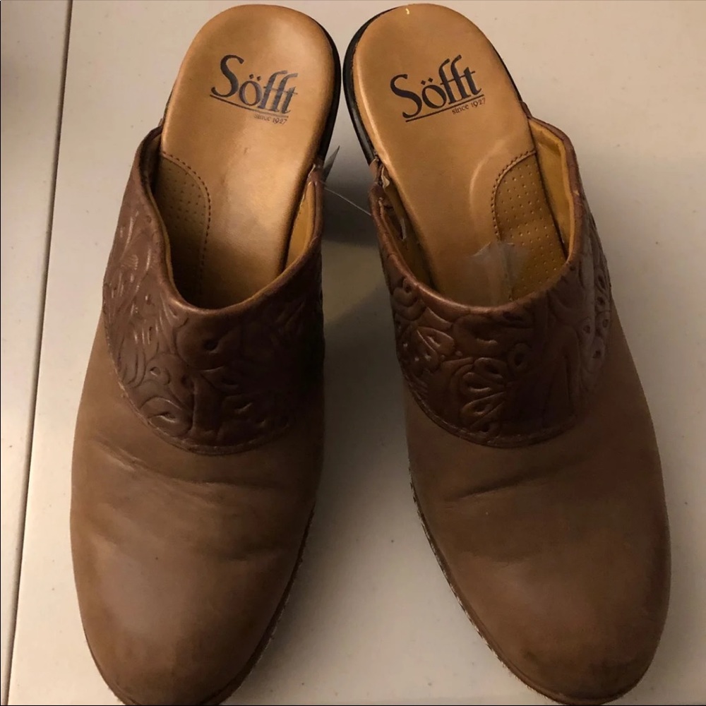 NWOT Sofft Mules Sz 7.5